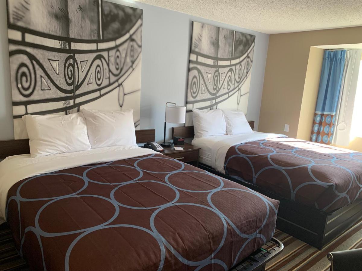 Super 8 By Wyndham Joliet Hotel Exterior foto