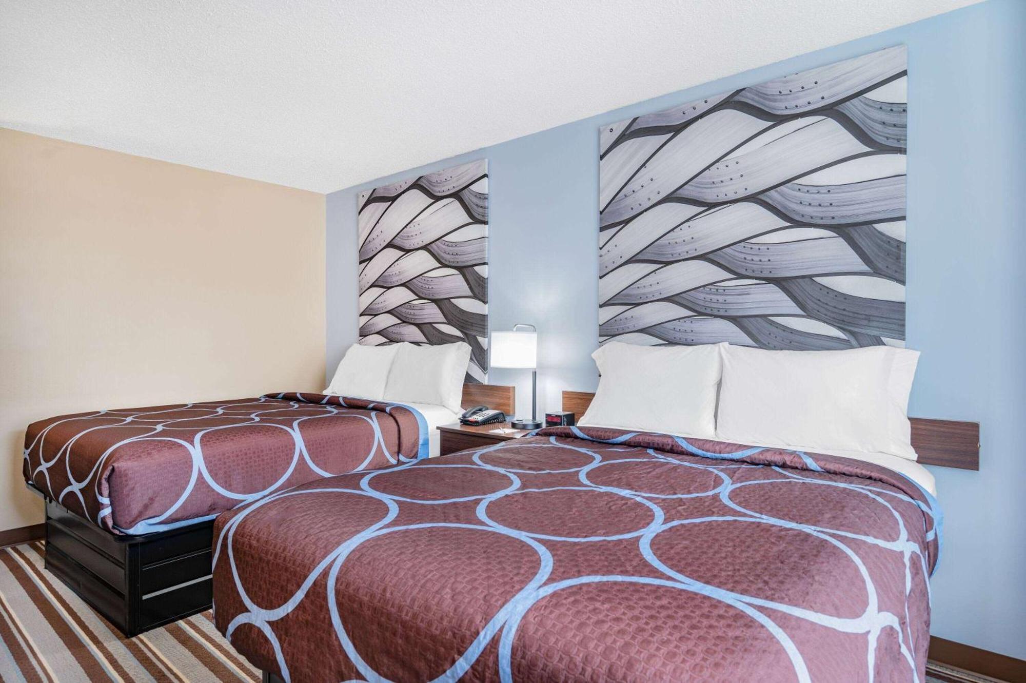 Super 8 By Wyndham Joliet Hotel Exterior foto